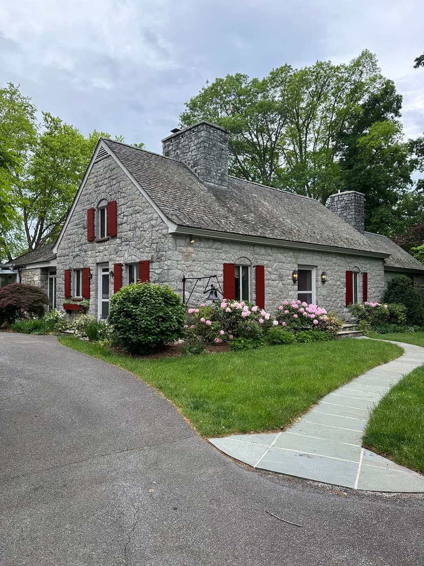 Brick house painting in Loudoun County